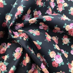 Algodón flores primavera fondo negro